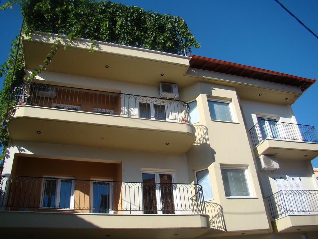 Guesthouse Nefeli Litochoro Exteriör bild